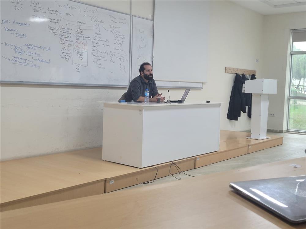 Lisansüstü Tez Seminerleri Serisinin 3.’sü Gerçekleştirildi.