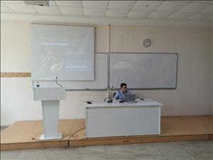 Yalova Üniversitesi Hukuk Fakültesinde düzenlenen Lisansüstü Tez Seminerleri Dizisi'nin Beşincisi Gerçekleştirildi